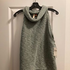 Anthropologie Pilcro sleeveless sweater.